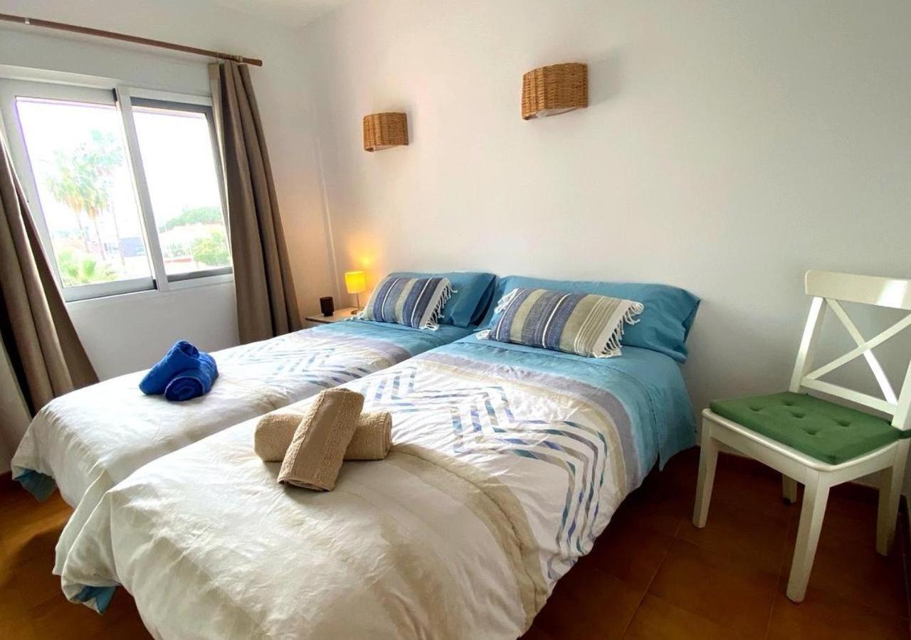 Apartamento "Espuma De Mar" En Primera Linea De Playa De Dénia Eksteriør billede